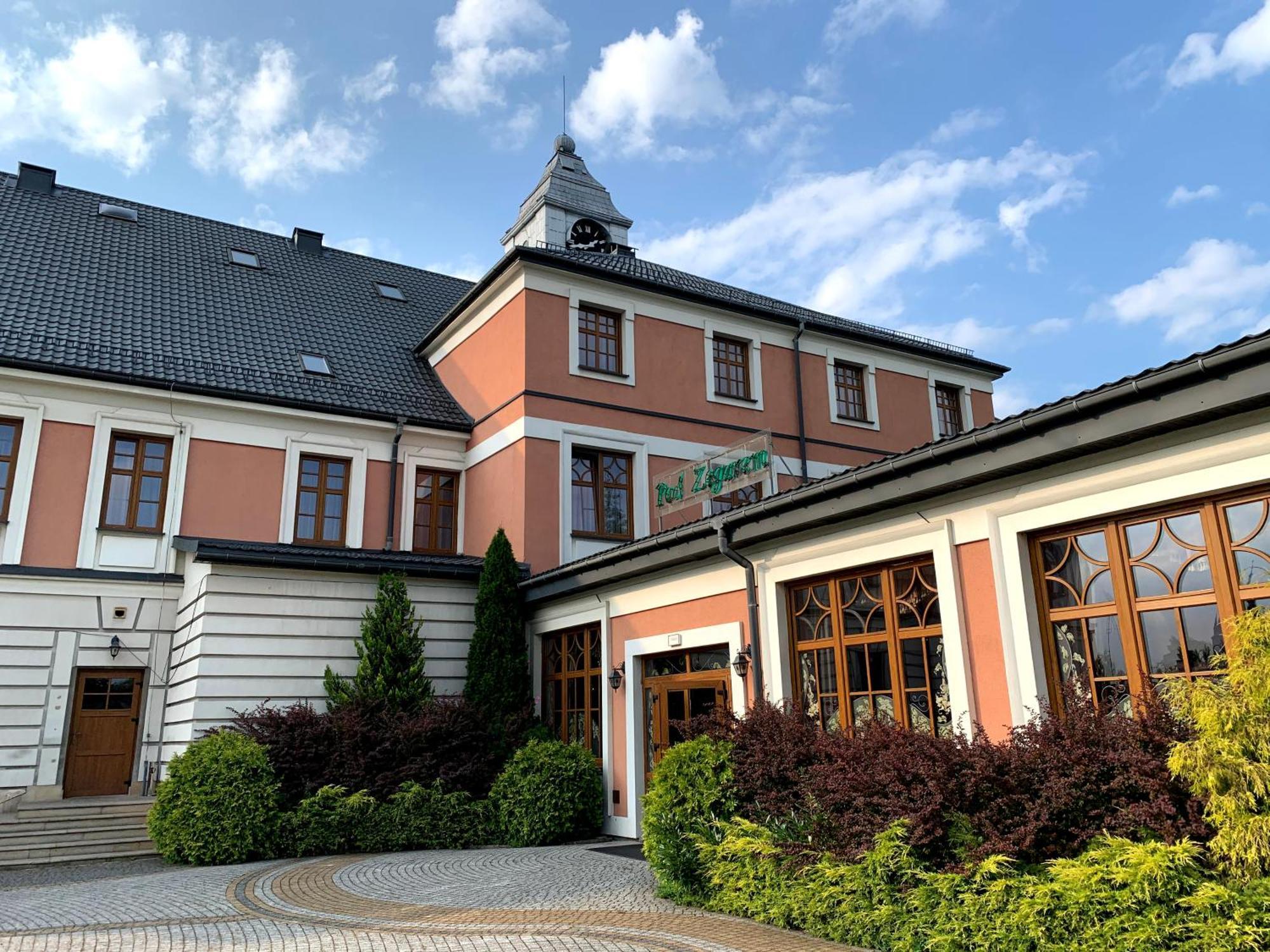 Rezydencja Pod Zegarem Trzebinia  Exteriör bild
