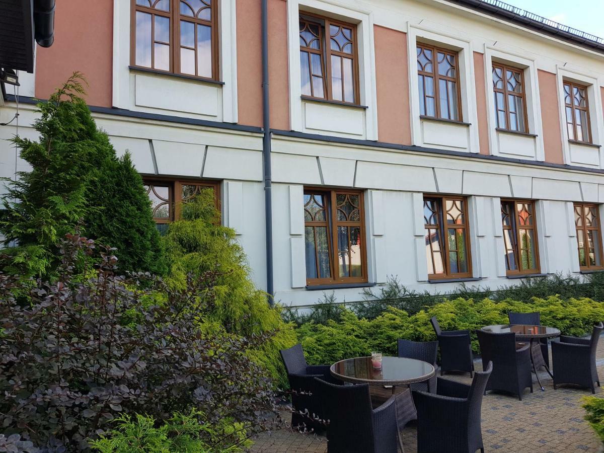 Rezydencja Pod Zegarem Trzebinia  Exteriör bild