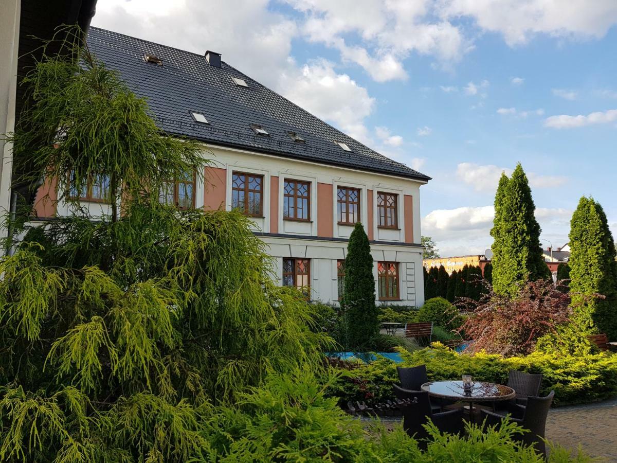 Rezydencja Pod Zegarem Trzebinia  Exteriör bild