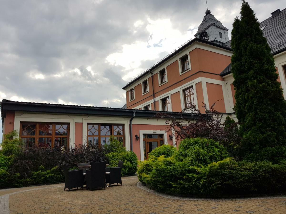 Rezydencja Pod Zegarem Trzebinia  Exteriör bild